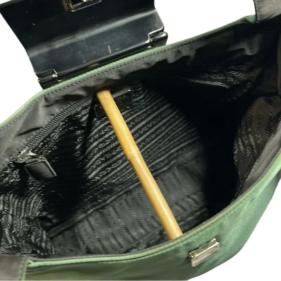 PRADA LUX Emerald/Olive GREEN Tessuto NYLON Lucite Clasp Shoulder
RARE - Picture 10 of 13